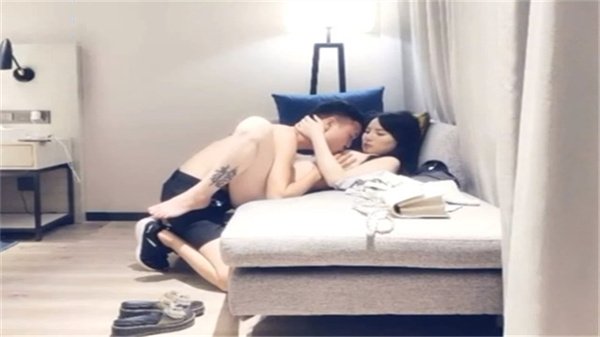 【巨根探花】黄先生×灰丝美腿女神 酒店偷情后入狂顶 娇喘实录