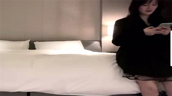 【小宝寻花】3000元极品约炮偷拍！高颜值美女酒店激情内射，平台认证质量保证！