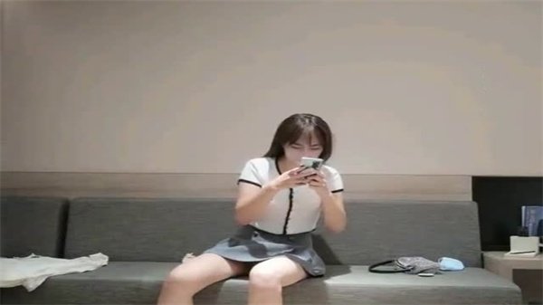 小宝寻花极品白皙美肌，看一眼就硬得发胀！