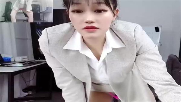 办公室新女神Ellie-Baby7 湿身诱惑职场激情制服OL