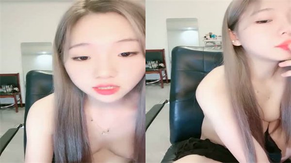 高颜值骚女极致诱惑！湿身挑逗让你硬到爆