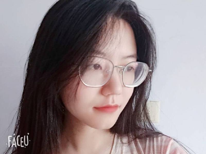 MGXL实习眼镜妹 清纯外表淫荡内里 床上狂干到求饶