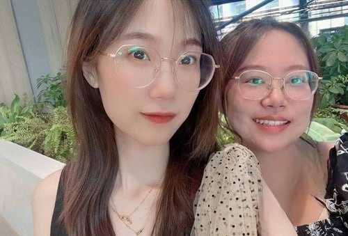 HLBDY 哈尔滨眼镜妹李昕 文静外表淫荡心 被男友调教成卖肉骚货